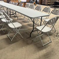 Chaise pliante avec pieds en métal et plastique, capacité de charge de 300 lb, cadre en métal blanc pour événements, formations, ensembles d'extérieur