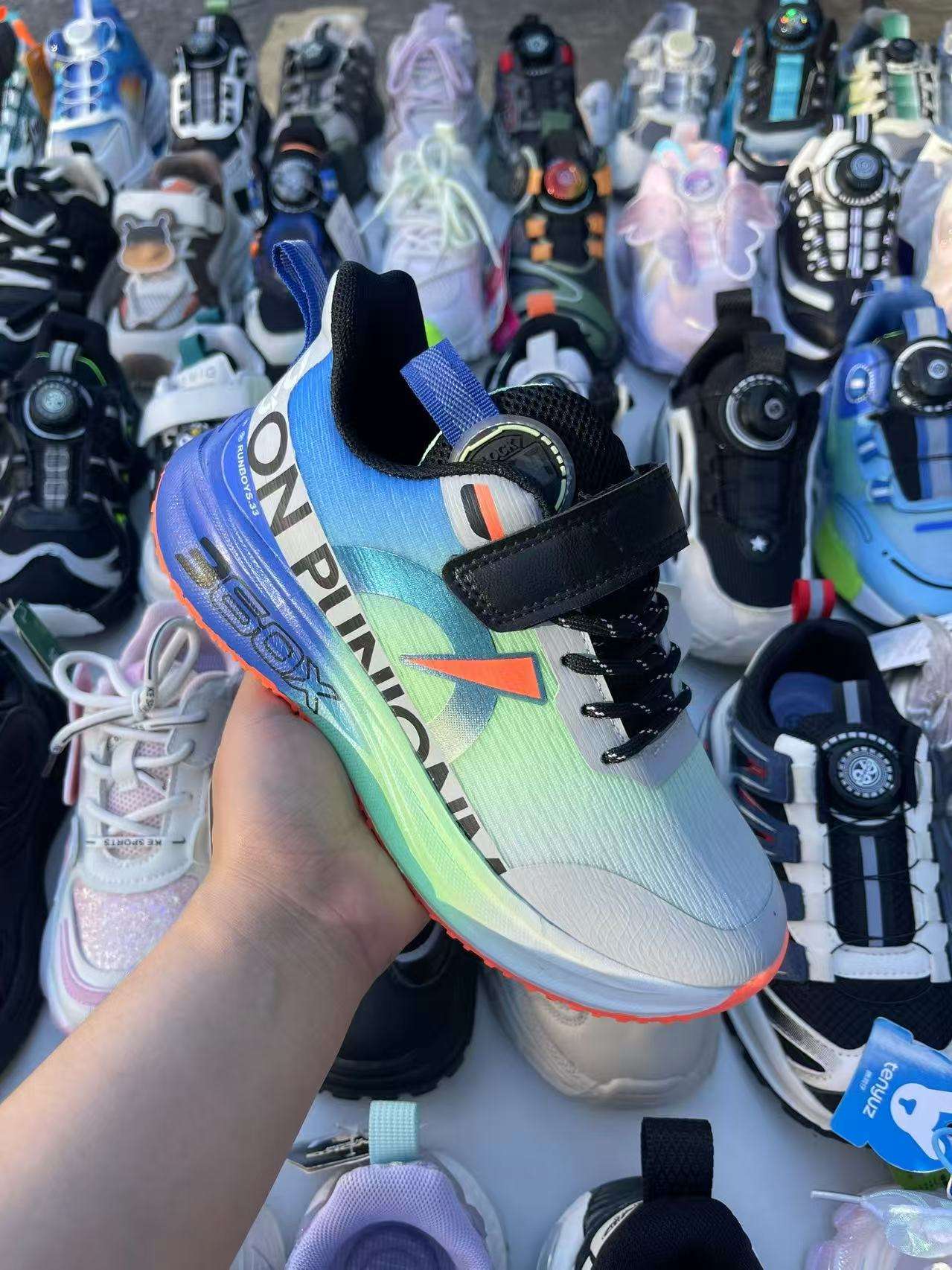 Envoyer une demande, obtenir le catalogue