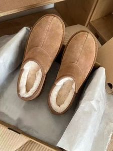 Botas de nieve de lana para hombre, originales de diseñador, cálidas y de alta calidad, con plataforma, impermeables, de cuero y goma. - Product Image 4