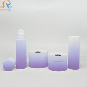 ขวดไฮโดรซอลแบบไหล่แบ<span class=keywords><strong>น</strong></span> 50/100 กรัม 30/50 มล. สำหรับ<span class=keywords><strong>โลชั่น</strong></span>เครื่องสำอางและน้ำยาล้างเครื่องสำอาง ขวดปั๊มสุญญากาศพลาสติก PP พร้อมสีตามสั่ง - Product Image 2