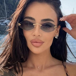 2024 nuovo arrivo eleganti occhiali da sole in metallo senza cornice diamante per le donne protezione solare con classe di moda - Product Image 3