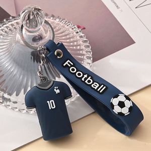Porte-clés en PVC durable en forme de maillot de football, souvenir sportif, cadeau à suspendre à la voiture, vente en gros - Product Image 2