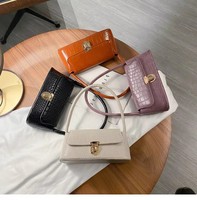 Nouveau Sac à Main Femme 2027 Tendance en PU avec Fermoir, Sac à Bandoulière Polyvalent et Imperméable, Sacs Sous les Bras pour Femme