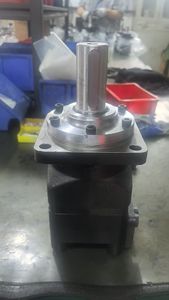 Mt B160c4 Baan Hydraulische Motor Mt250 Ms80 Ms160 Ms250 Ms315 M + S Mt Omr Omt Lage Snelheid Hoge Koppel Zuigermotor Oem - Product Image 3