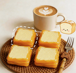 Jouet anti-stress en mousse PU à rebond lent, en forme de pain grillé au lait cru, avec logo personnalisé, pour cadeau promotionnel - Product Image 2