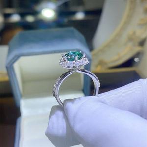 Оптовая продажа, подлинное зеленое кольцо с 2-каратным муассанитом для женщин, алмазная пробная ручка, сертифицированная черная карта в комплекте - Product Image 4