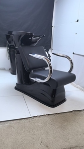 Fauteuil de lavage noir pour salon de coiffure avec bac intégré – Mobilier de salon moderne - Product Image 2