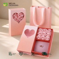 Boîte à tiroir personnalisée avec fenêtre en forme de cœur, emballage de luxe, coffret cadeau rose pour la Saint-Valentin, vente en gros OEM ODM