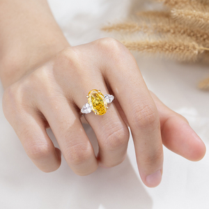 แหวนเพชรเม็ดเดี่ยวสีเหลืองทองคำขาว 18K รุ่น MSR-2012 จาก Messi Jewelry สำหรับผู้หญิง - Product Image 5
