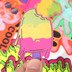 VOGRACE personalizzato adesivi fustellati impermeabili In vinile colorato simpatico cartone animato In Pvc Glow In The Dark Sticker per la decorazione
