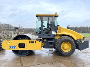 Bestselling Products High Efficiency Xs103j 10 Ton Single Drum Vibratory Road Roller with 68kw Engine and 140kn Excitation - Product Image 6