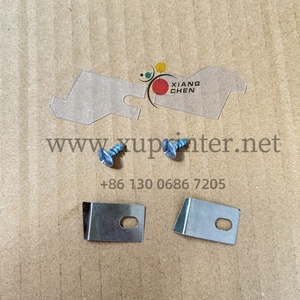 WD 91.008.033 Lames de nettoyage avec vis pour pièces de machines d'impression 91.008.035 91.008.034 G2.008.112 Vis 00.540.0802 - Product Image 1