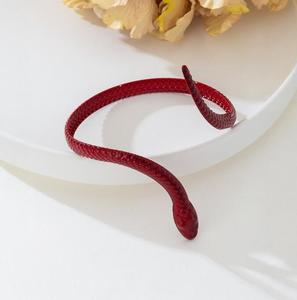 Anello personalizzato a forma di <span class=keywords><strong>serpente</strong></span> rosso con un classico stile minimalista Punk, commercio all'ingrosso transfrontaliero - Product Image 2