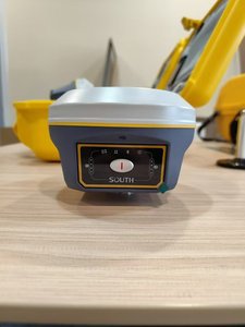 South GNSS RTK ช่อง1598เสาอากาศทั้งหมดในตัวแบตเตอรี่คู่ GPS RTK - Product Image 1