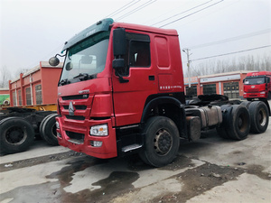 Camión Tractor Usado Sinotruk Euro2 Diésel 6X4 con Volante a la Izquierda, HOWO de 10 Ruedas, Capacidad de Carga de 21-30T, 371hp, Cámara Trasera de 360°, Logística - Product Image 3