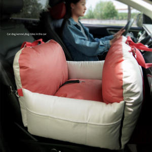 Asiento de Coche de Lujo para Perros 2025, Cama de Viaje Impermeable para Perros con Cinturón de Seguridad y Logotipo Personalizado, Funda para Asiento Trasero para Mascotas - Product Image 3