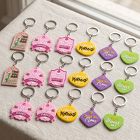 Porte-clés en PVC personnalisé OEM ODM pour la fête des mères, porte-clés en métal argenté avec motif « J'aime maman » pour les cadeaux promotionnels de vacances
