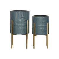 Pots de fleurs portables légers en aluminium avec revêtement en poudre, résistants à la rouille, de style européen moderne, de capacité moyenne et au design unique