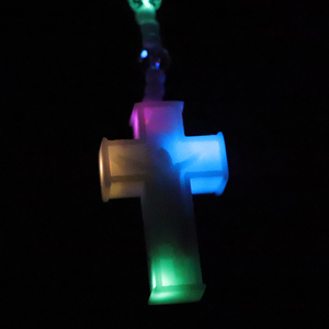 2024 Unique 21 pouces Glow in the Dark Chapelet <span class=keywords><strong>Collier</strong></span> <span class=keywords><strong>de</strong></span> perles <span class=keywords><strong>de</strong></span> prière catholique avec forme <span class=keywords><strong>de</strong></span> <span class=keywords><strong>croix</strong></span> chrétienne légère multicolore - Product Image 4