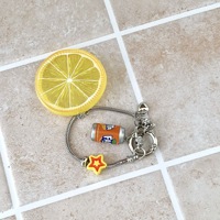 Groothandel Fruit Slice Acryl Sleutelhanger Mini Drankblikje En Ster Kraal Decor Sleutelketting Schattig Citroen Lime Design Tas Charm Hangertje