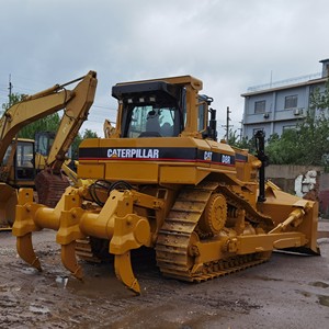 รถดันดินตีนตะขาบ CAT D8R มือสอง รอยขีดข่วนบนพื้นผิวเล็กน้อย ราคาดี เหมาะสำหรับงานดิน - Product Image 1