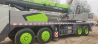 Grue d'occasion Zoomlion ZTC700 de 70 tonnes fiable avec moteur Weichai National III pour levage de charges en construction
