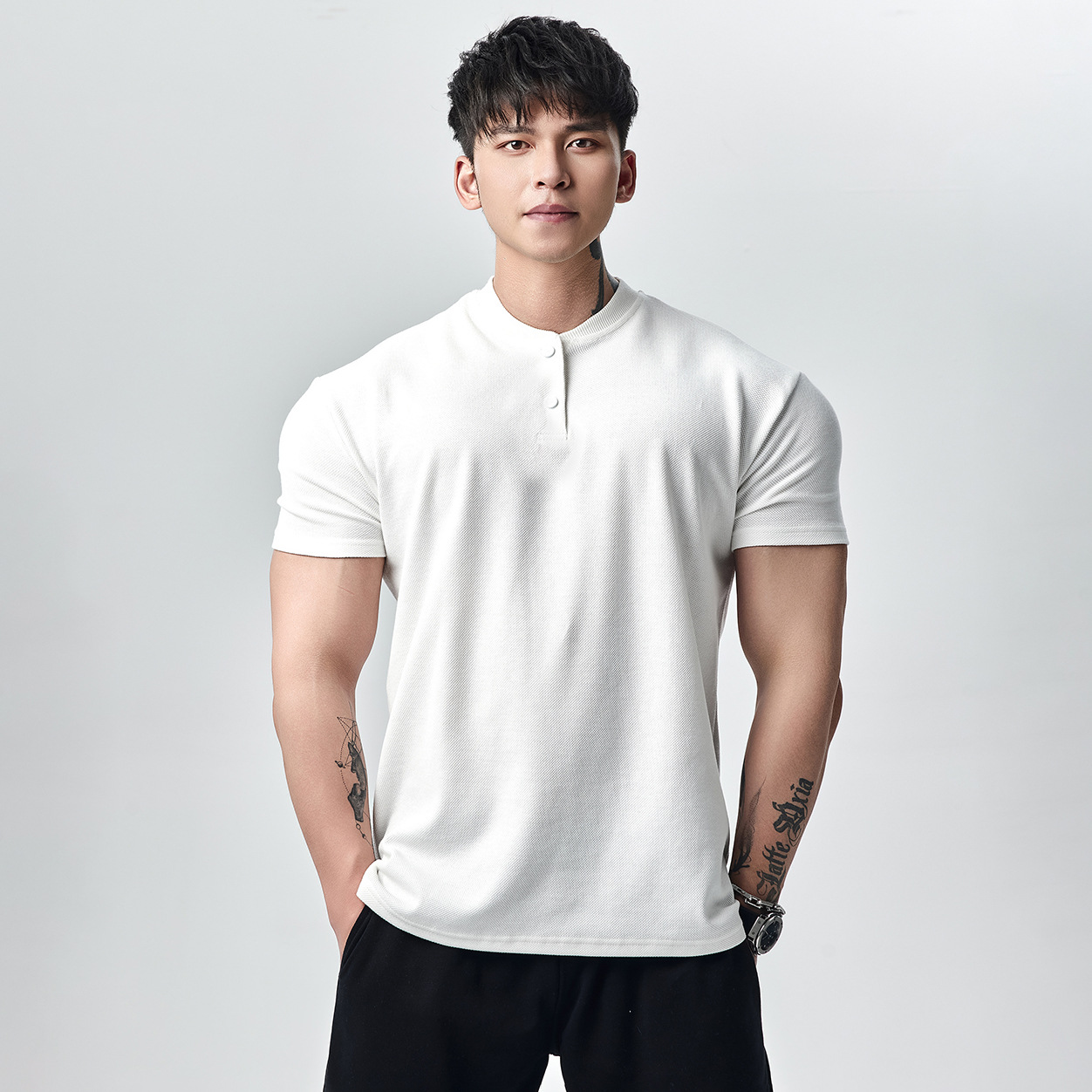 White henry collar with button