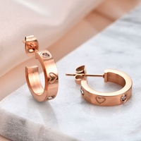 Boucles d'oreilles clous en acier inoxydable en forme de U de 4 mm, personnalisées et tendance, style européen et américain, pour l'exportation, les plus vendues