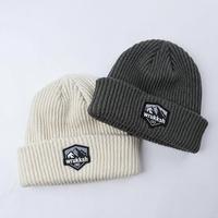 Bonnets d'hiver personnalisés avec logo brodé en caoutchouc, étiquette tissée, fabrication en usine