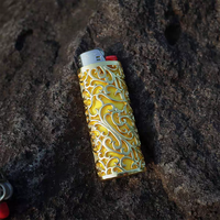 XASMART Étui de protection pour briquet en métal vintage à motif floral, double étui, chromé, fabriqué en Chine