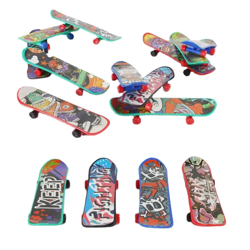 Jouets créatifs Newhot Fidget Jeux de planche à roulettes en plastique Mini planche à doigts Skate Truck Finger Skateboard Kid cadeau personnalisé