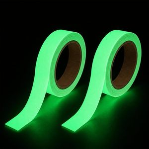 Cinta Fluorescente Verde de 1"x30FT, Cinta de Seguridad Autoadhesiva que Brilla en la Oscuridad <span class=keywords><strong>para</strong></span> Marcado de Seguridad, Decoración de Fiestas, Salas de <span class=keywords><strong>Escape</strong></span>, Manualidades - Product Image 1