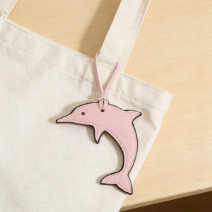 Colgante de verano para bolso, adorno de piel sintética con forma de delfín, decoración para cartera - Product Image 6