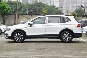 Volkswagen <span class=keywords><strong>Tiguan</strong></span> L 2.0T 2022, Autos Usados Baratos, 4 Puertas, 5 Asientos, Recién Llegados, Automático, Chasis Alto, Disponible en Fábrica - Product Image 4