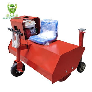 Machine de <span class=keywords><strong>brosse</strong></span> de nettoyage de peigne d'herbe artificielle de générateur d'essence de 4500W pour la balayeuse artificielle de <span class=keywords><strong>gazon</strong></span> de stade de terrain de football - Product Image 2