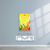 Vitrine carrée moderne à fixation murale, éclairée par LED, personnalisable avec verre trempé pour la publicité de menus de marque sur mesure
