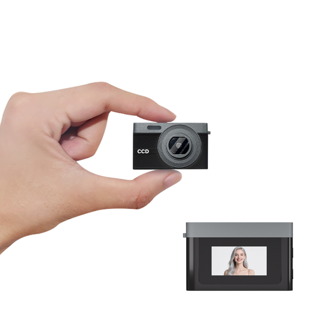 Digital Keychain Camera Mini with Polarized Photo Roll Retro Pocket-sized Fun Vintage Flair Keychain Camera Mini