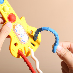 Mini guitarra de juguete extraíble, educativa para bebés y niños pequeños de 0 a 3 años, juguete de instrumento musical para niñas - Product Image 3