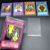 Tcg personnalisé coloré magique manchon de carte en plastique PP matériel protecteur manchons de carte