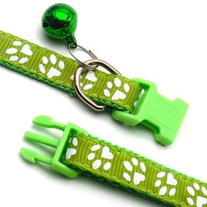 <span class=keywords><strong>Collar</strong></span> ajustable de nailon con estampado de pata de gato, para mascotas, con campana - Product Image 5