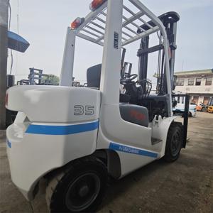 Montacargas Usado <span class=keywords><strong>TCM</strong></span> <span class=keywords><strong>35</strong></span> de 3.5 Toneladas con Motor Diésel en Buenas Condiciones, Precio Bajo, en Oferta - Product Image 1