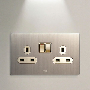 MGA Factory Nuevo diseño 250V <span class=keywords><strong>Twin</strong></span> UK Switched Socket Silver & Gold Alta calidad y larga vida útil con logotipo personalizado - Product Image 4