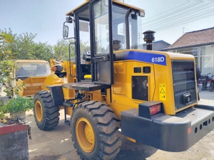 Chargeuse frontale neuve et durable de marque chinoise, 2 tonnes, petite chargeuse 618D SEM618D, <span class=keywords><strong>mini</strong></span>-chargeuse sur pneus de 1,8 tonne avec grappin à bois à vendre - Product Image 5