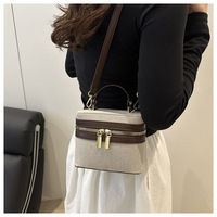 Bolso de PU de Alta Calidad YY0026 para Mujer, Bolso Cruzado Pequeño, Decoración con Letras, Estilo Personalizado, Portátil y Elegante para Otoño