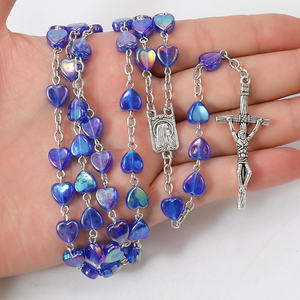 Collana <span class=keywords><strong>Rosario</strong></span> Cattolico Carina per Ragazze e Donne, Preghiera e Meditazione, Charm in Acrilico a Forma di Cuore Blu, Bianco e Rosa - Product Image 2