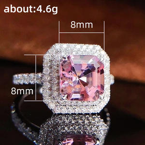 Bague de fiançailles pour femme F1428, diamant rose fantaisie naturel taille princesse avec halo de diamants latéraux couleur D - Product Image 6