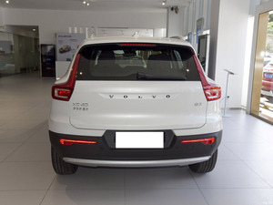 2024 pour <span class=keywords><strong>Volvo</strong></span> <span class=keywords><strong>XC40</strong></span> B3 2.0T 163 ch <span class=keywords><strong>Hybride</strong></span> à énergie nouvelle SUV compact Voitures d'occasion de qualité provenant d'un fournisseur automobile chinois - Product Image 6