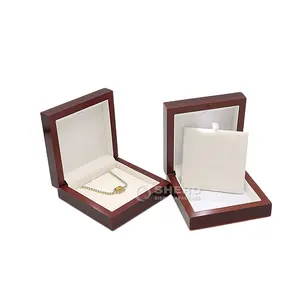 Su misura ad alta lucidatura vino rosso quadrato Led luce in legno scatola di imballaggio gioielli collana braccialetto orecchino gioielli regalo scatola espositore