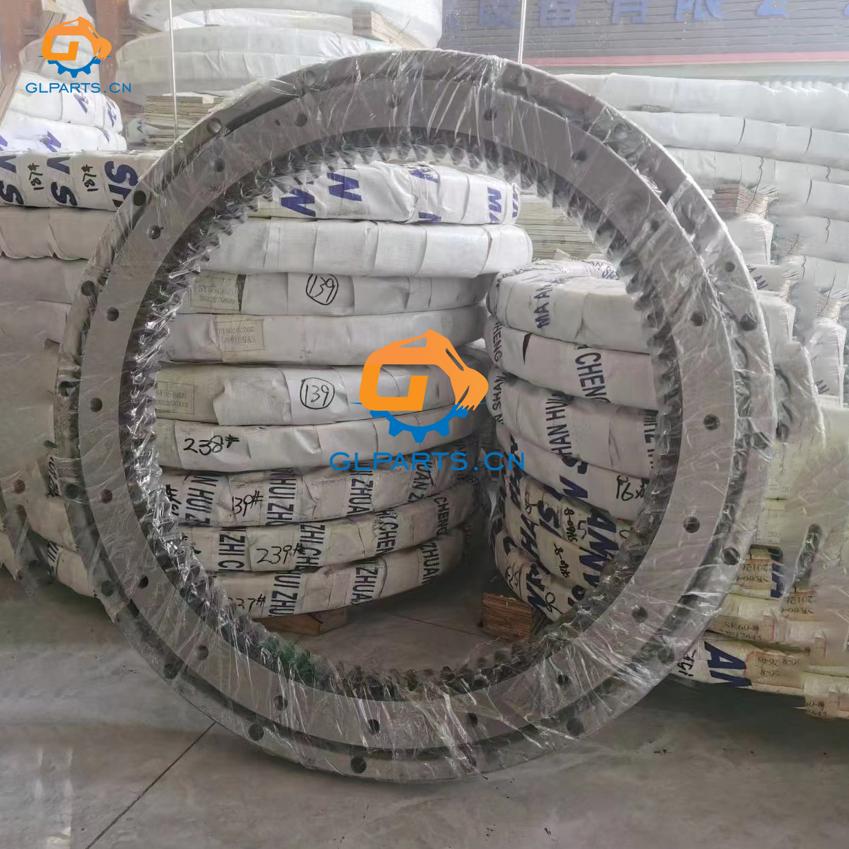 ZX370 Swing Bearing Slewing Ring - High-Quality Spare Parts