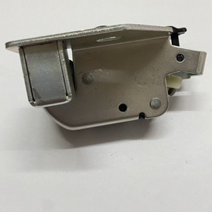 ชุดล็อคประตูท้ายรถ Mercedes-Benz Sprinter 906 รุ่น 9067400035 อะไหล่เปลี่ยนประตูหลัง - Product Image 2